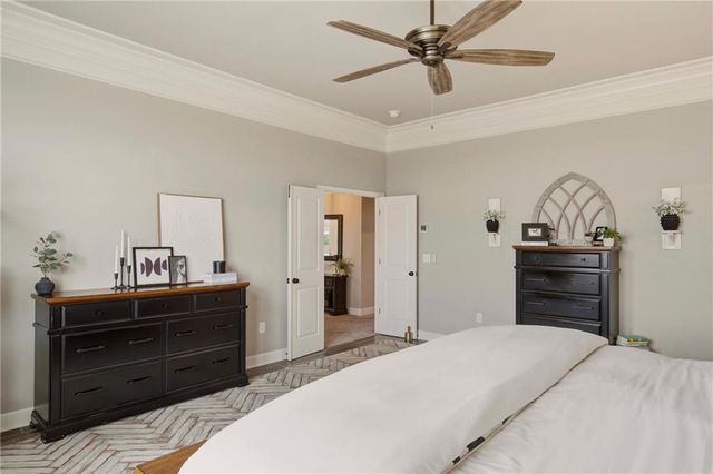 9784 Houston Street, Lenexa, KS 66227