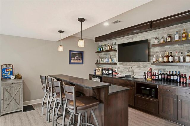 9784 Houston Street, Lenexa, KS 66227
