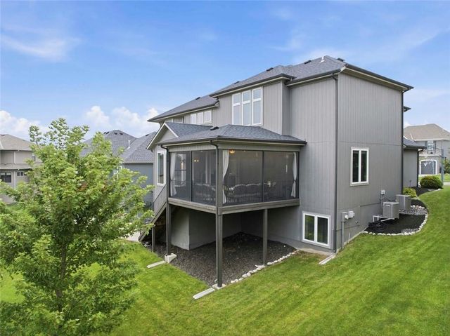 9784 Houston Street, Lenexa, KS 66227