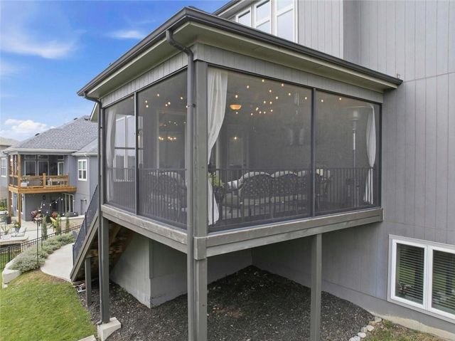 9784 Houston Street, Lenexa, KS 66227