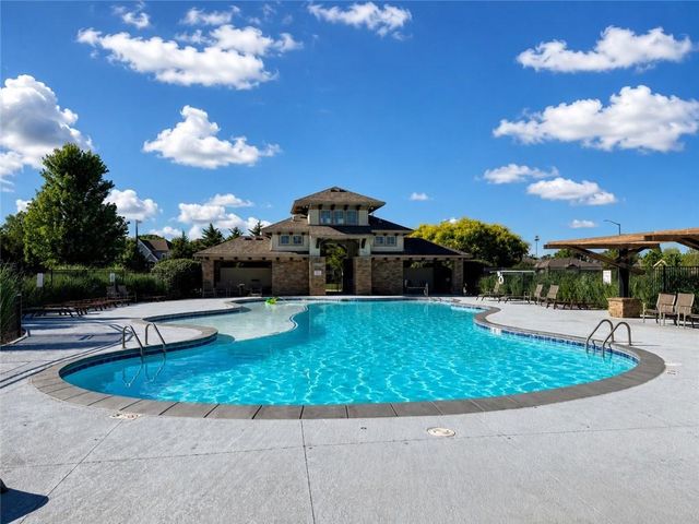 9784 Houston Street, Lenexa, KS 66227
