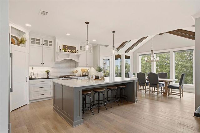 9784 Houston Street, Lenexa, KS 66227