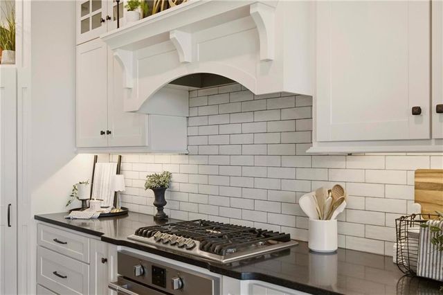 9784 Houston Street, Lenexa, KS 66227