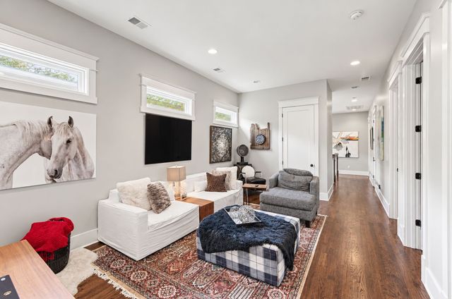 959 Caldwell Ln, Nashville, TN 37204