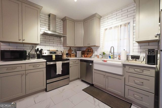 121 Mimosa Drive, Jenkinsburg, GA 30234