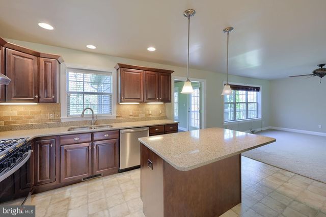 249 STEEPBANK RD, Lancaster, PA 17602