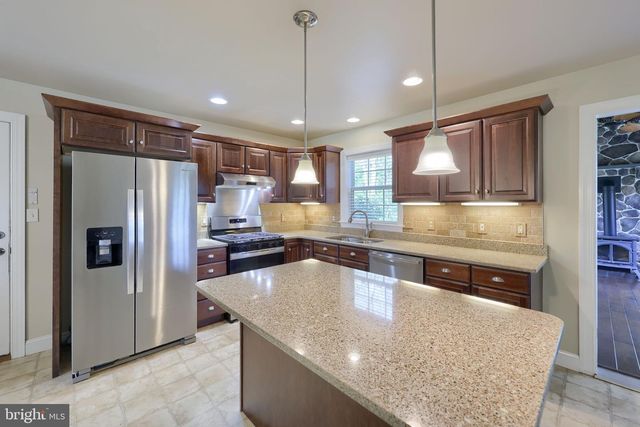 249 STEEPBANK RD, Lancaster, PA 17602