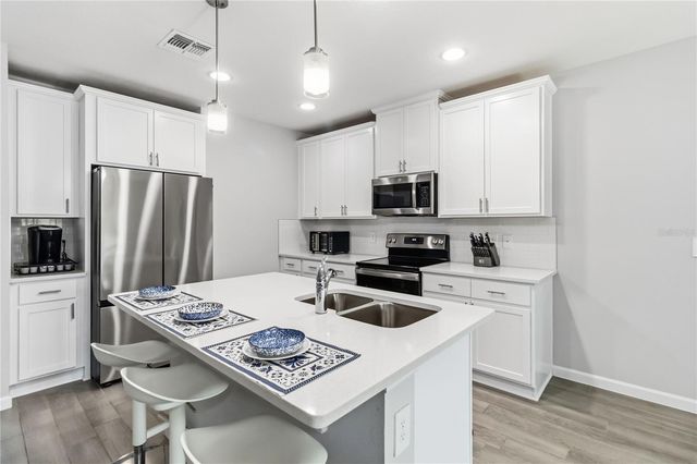 385 CAPE HONEYSUCKLE PLACE, Sanford, FL 32771