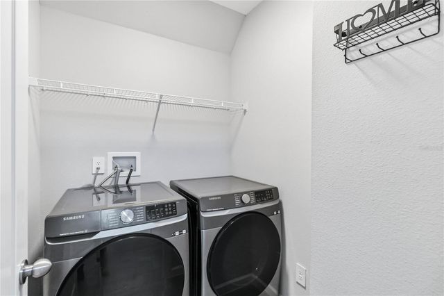 385 CAPE HONEYSUCKLE PLACE, Sanford, FL 32771