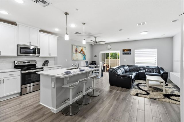 385 CAPE HONEYSUCKLE PLACE, Sanford, FL 32771