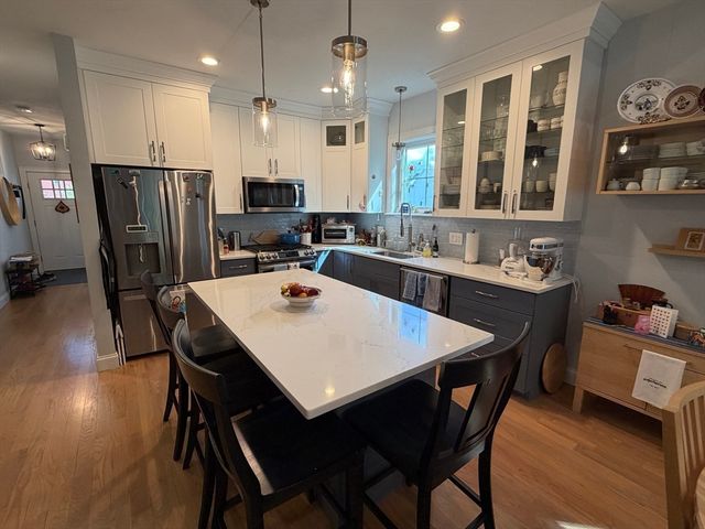 48 Acorn Pl 48, Millis, MA 02054