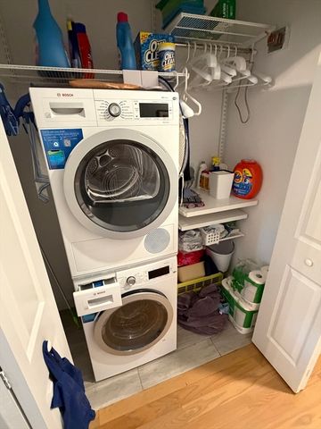 48 Acorn Pl 48, Millis, MA 02054