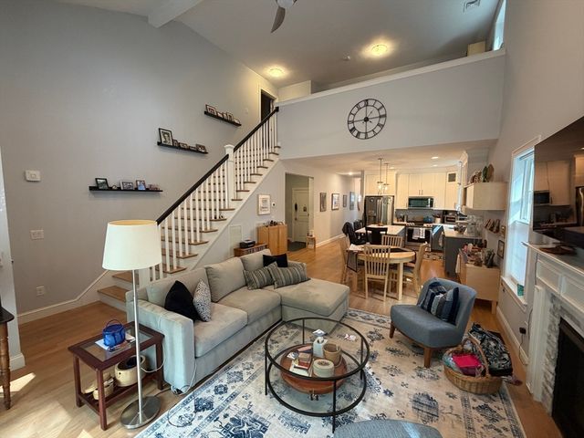 48 Acorn Pl 48, Millis, MA 02054