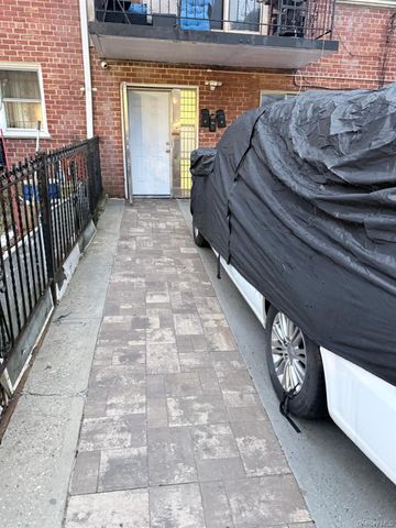 141-14 85 Road, Briarwood, NY 11435