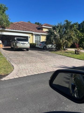 2501 NE 22nd St, Pompano Beach, FL 33062