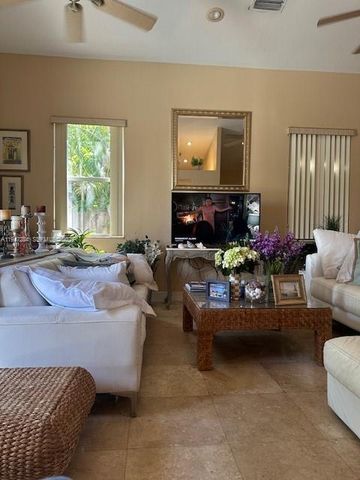 2501 NE 22nd St, Pompano Beach, FL 33062