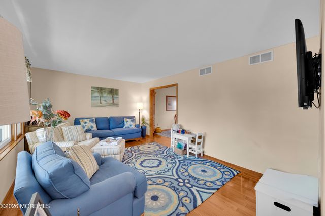 3 Ashford Court, Spring Lake Heights, NJ 07762