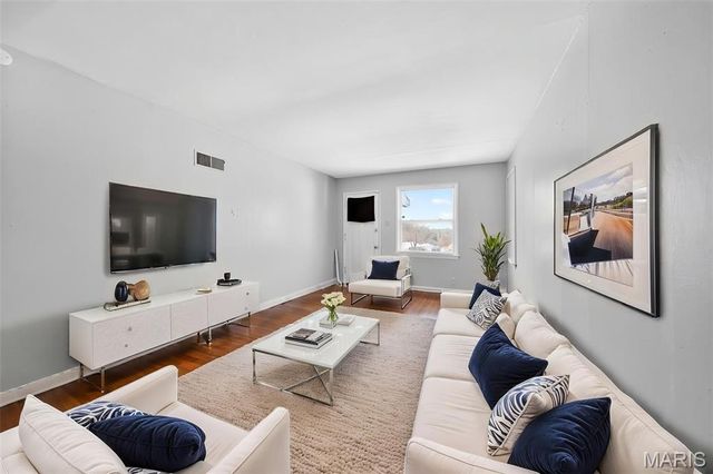 7439 Embury Court, Country Club Hills, MO 63136