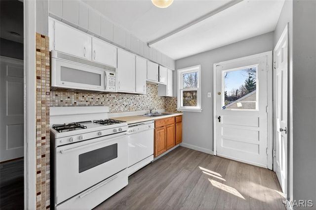 7439 Embury Court, Country Club Hills, MO 63136