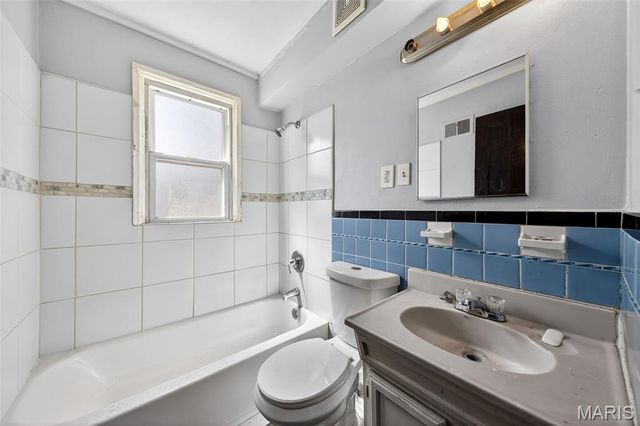 7439 Embury Court, Country Club Hills, MO 63136