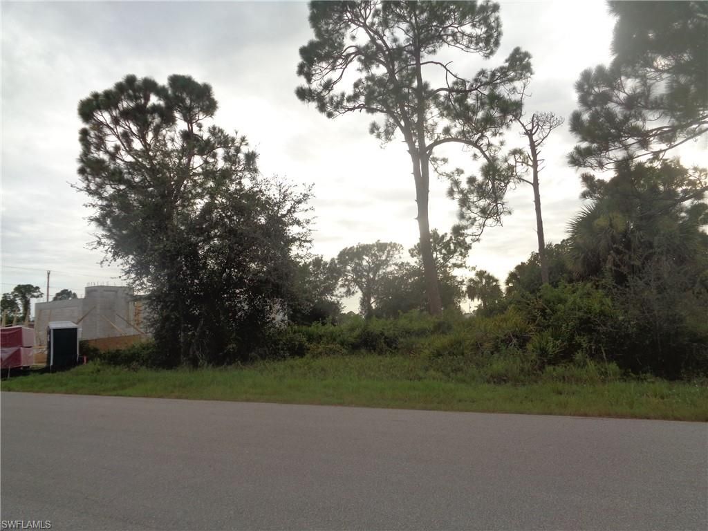 840 Naples AVE S, LEHIGH ACRES, FL 33974 — photo 3
