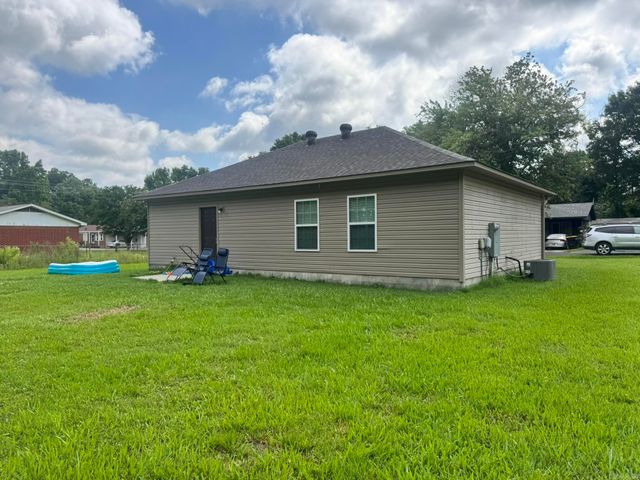9 Kirkland Street, Ward, AR 72176