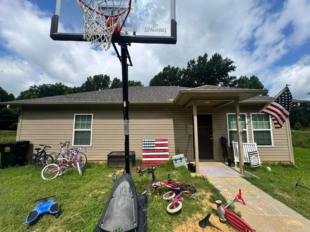 9 Kirkland Street, Ward, AR 72176