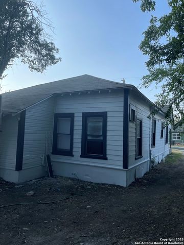 1610 Hays, San Antonio, TX 78202