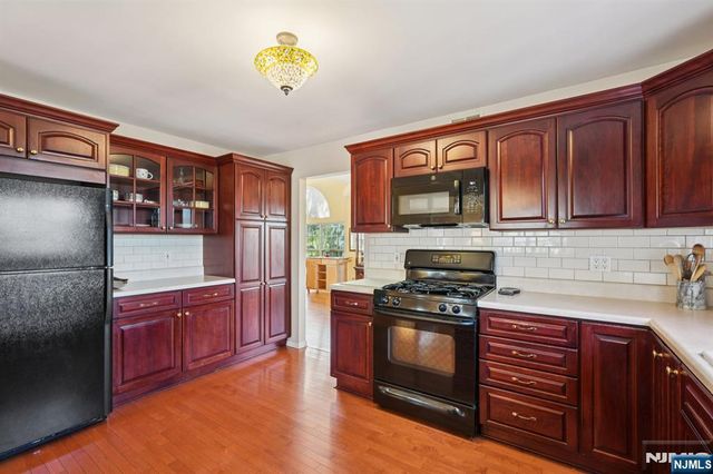 15 Ryan Lane, Lincoln Park Borough, NJ 07035