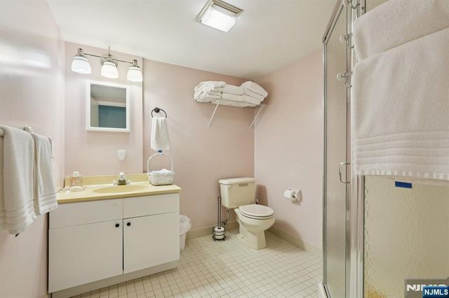 15 Ryan Lane, Lincoln Park Borough, NJ 07035