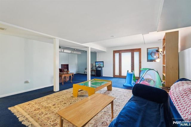 15 Ryan Lane, Lincoln Park Borough, NJ 07035