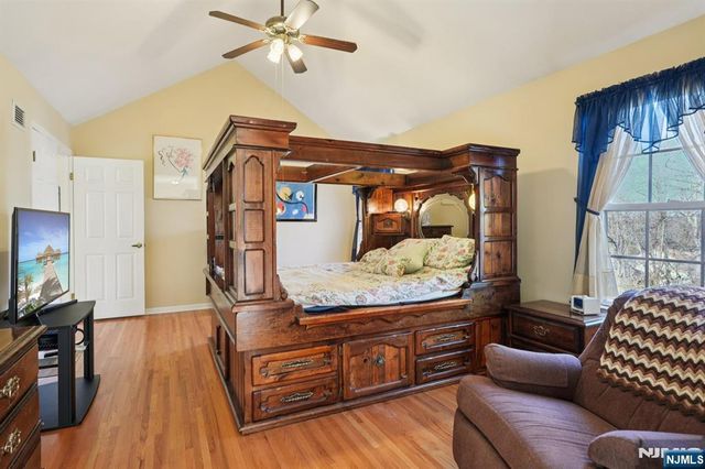 15 Ryan Lane, Lincoln Park Borough, NJ 07035