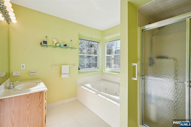 15 Ryan Lane, Lincoln Park Borough, NJ 07035