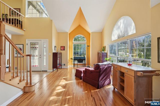 15 Ryan Lane, Lincoln Park Borough, NJ 07035