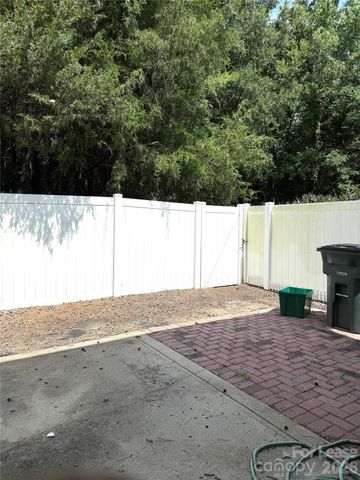 10895 Garden Oaks Lane, Charlotte, NC 28273