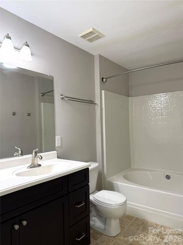 10895 Garden Oaks Lane, Charlotte, NC 28273