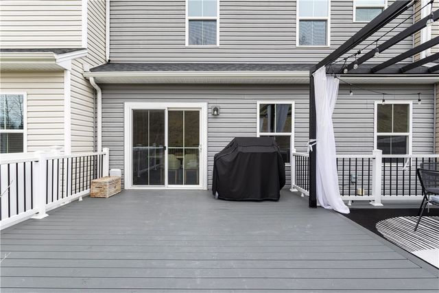 133 Melinda Ct, Ohio Twp, PA 15143