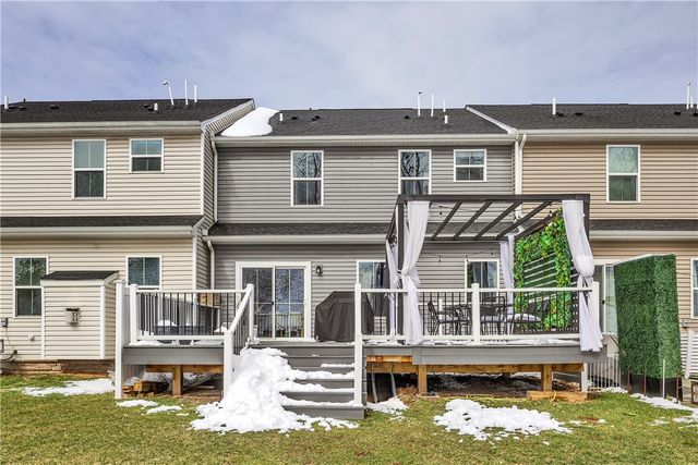 133 Melinda Ct, Ohio Twp, PA 15143