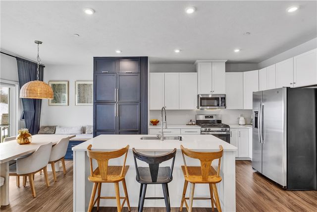 133 Melinda Ct, Ohio Twp, PA 15143