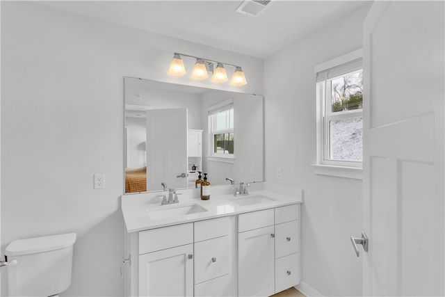 133 Melinda Ct, Ohio Twp, PA 15143