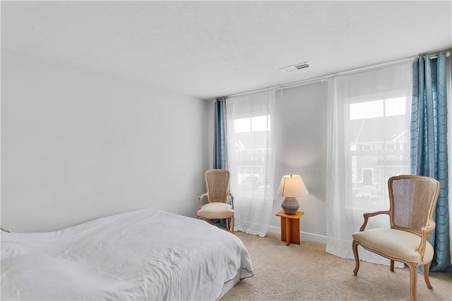 133 Melinda Ct, Ohio Twp, PA 15143