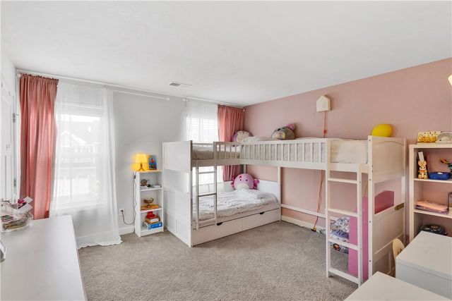 133 Melinda Ct, Ohio Twp, PA 15143