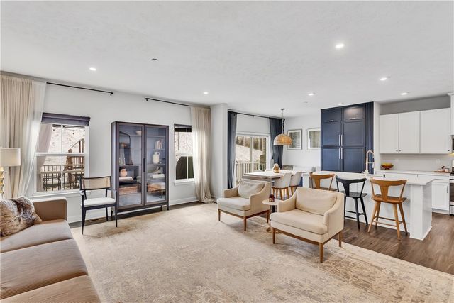 133 Melinda Ct, Ohio Twp, PA 15143