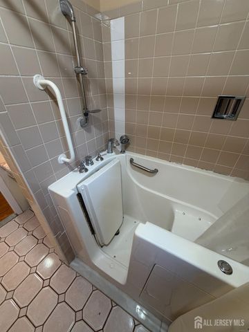 15 NEBRASKA Drive, Matawan, NJ 07747