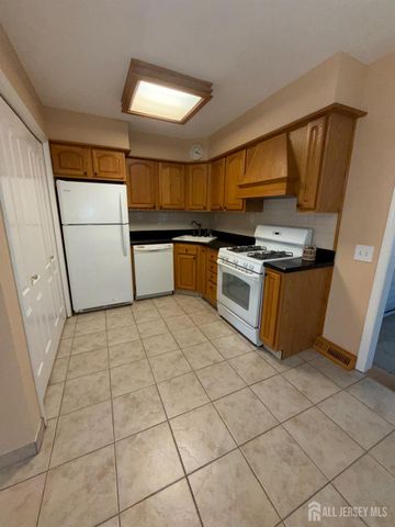 15 NEBRASKA Drive, Matawan, NJ 07747