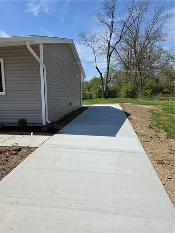1511 Azalea Drive, Trotwood, OH 45417