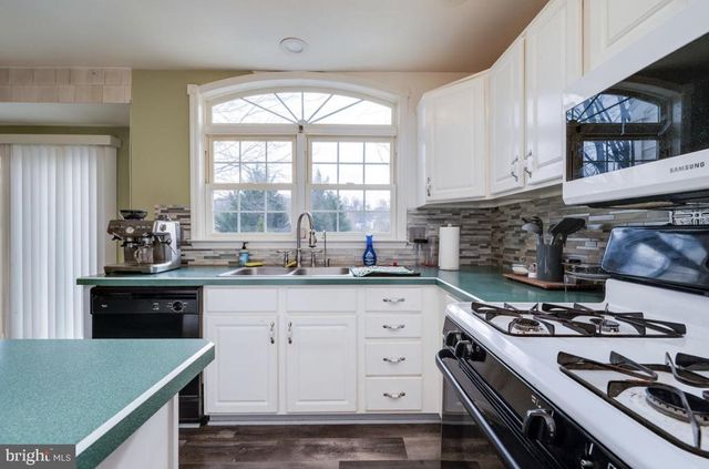 390 WINGSPREAD DR, Reading, PA 19606