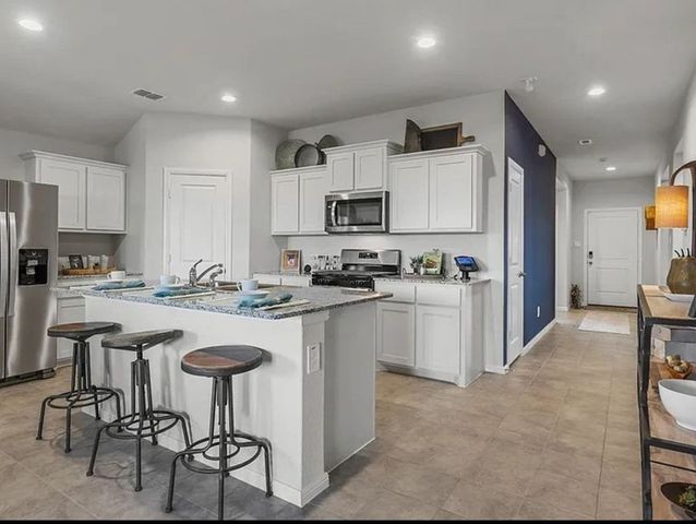 9428 Golden Tree, Fort Worth, TX 76180