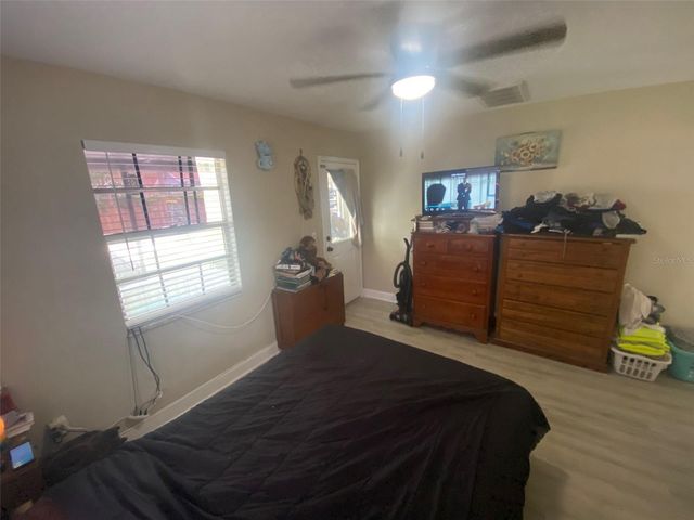 8503 N 11TH STREET, Tampa, FL 33604