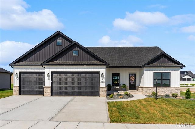 3023 Mobile Drive, Glen Carbon, IL 62034